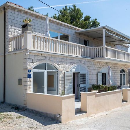 Apartments K & N Prizba Exterior photo